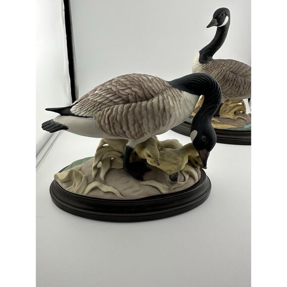 BOEHM Canadian Geese Porcelain Figurines Set of Two w/ Stands 1953 #408N #408 - Picture 3 of 14
